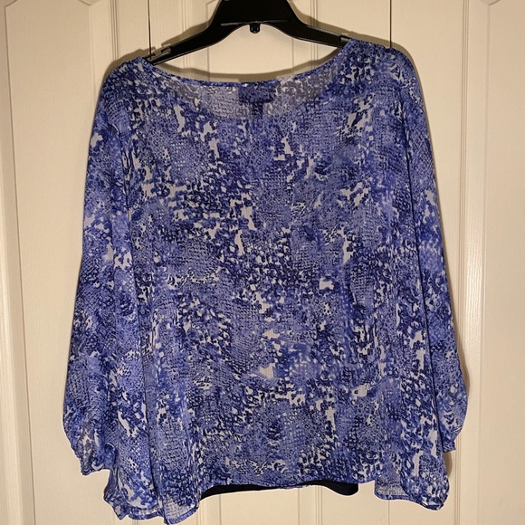 Women’s Plus Size Double Layered Bell Sleeve Top | Size 3X - Picture 2 of 3